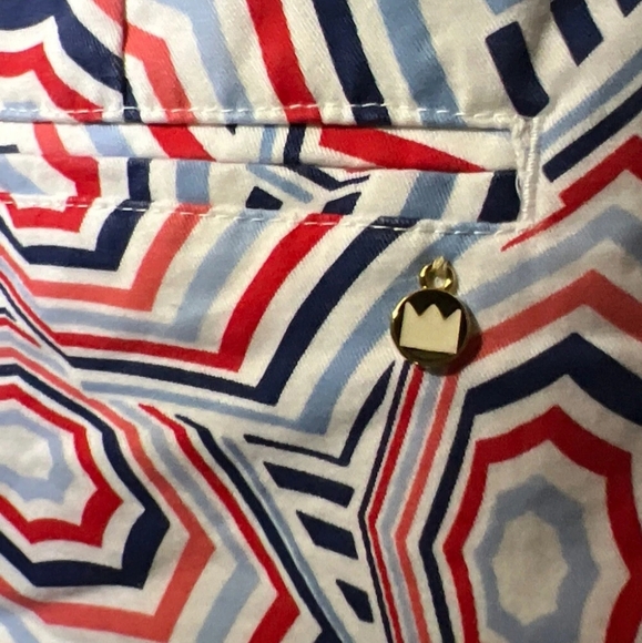 🚫 CROWN & IVY Womens Shelby Chino Shorts Blue Red Umbrella Size 8 - Picture 4 of 6